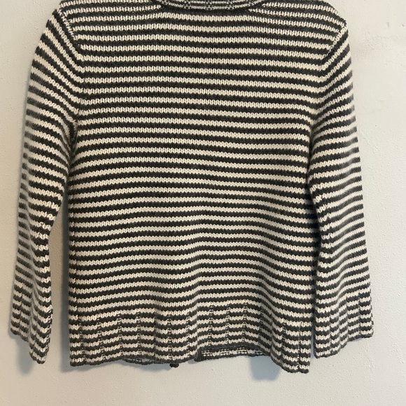 Talbots Black and White Striped women’s lambs wool & wool blend cardigan - Picture 2 of 4